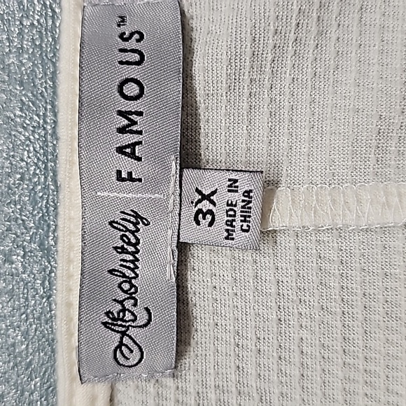 ABSOLUTELY FAMOUS, BoHo style 3 X cream top. Crochet at top. Cottage Core - Picture 8 of 11